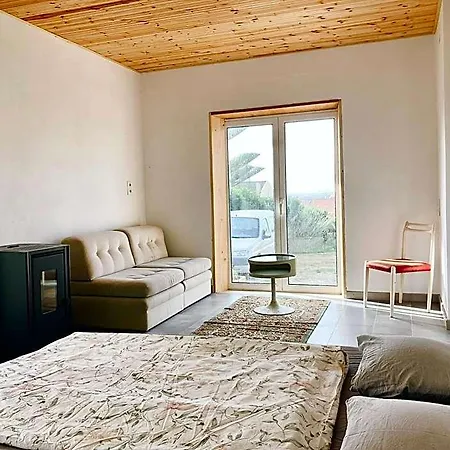Early Afternoon Boutique Hostel Ferrel (Leiria)