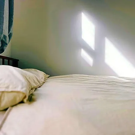 Hostel Early Afternoon Boutique