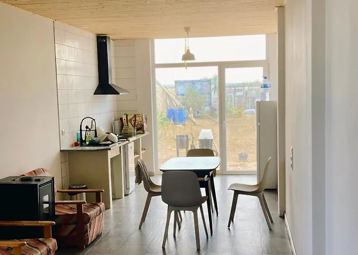 Early Afternoon Boutique فيريل